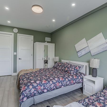 Modern City Living -Newly Built Toronto Bagian luar foto