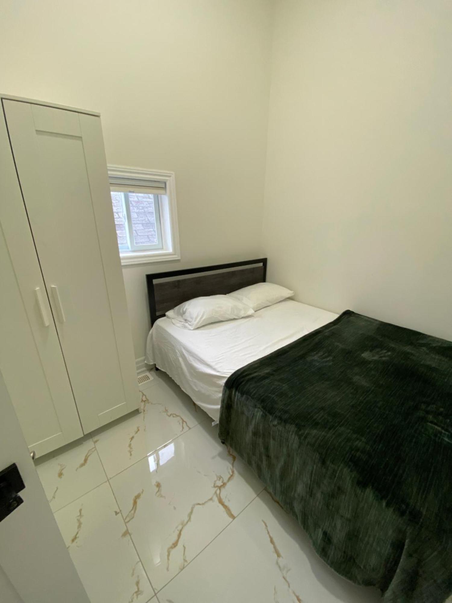 Modern City Living -Newly Built Toronto Bagian luar foto
